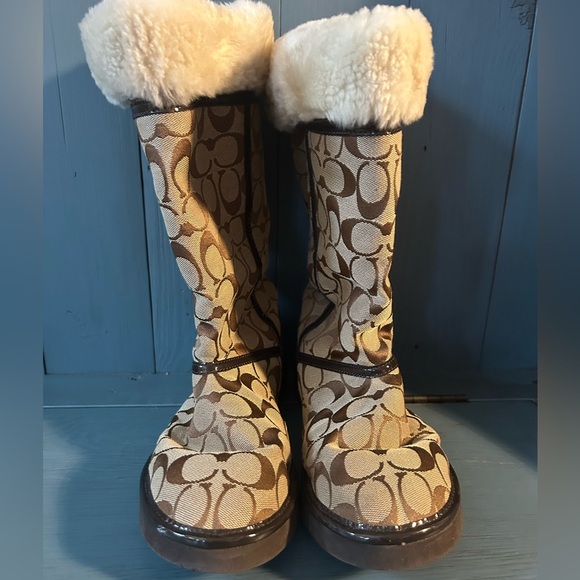 Vintage Nikole Coach Tan and Brown Patterned Boots, Size 8 - Picture 1 of 10